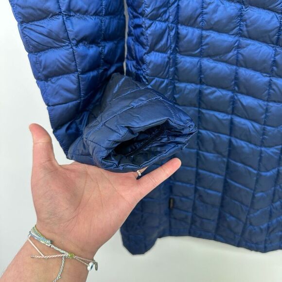 The North Face Women’s Blue Black ThermoBall Parka II Insulated Jacket - Picture 14 of 16